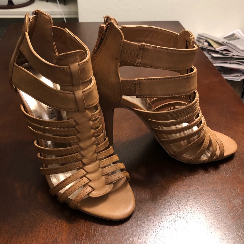 Madden Girl strap heels! Summer essential ☀️👠